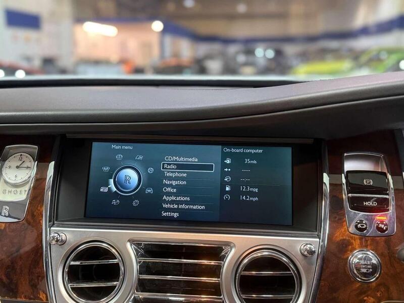 Rolls-Royce Ghost view 39
