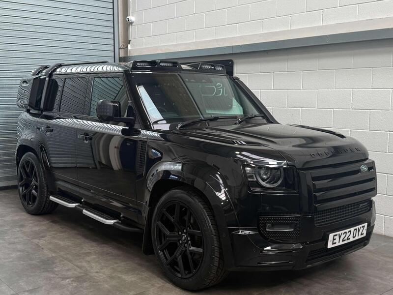 Land Rover Defender 110 main image
