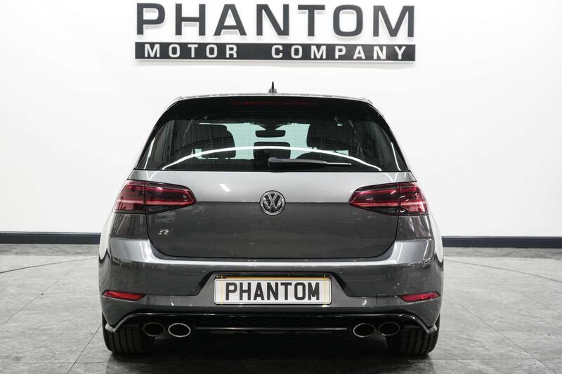 Volkswagen Golf view 4