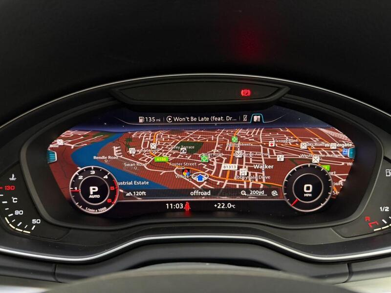Audi Q5 view 5