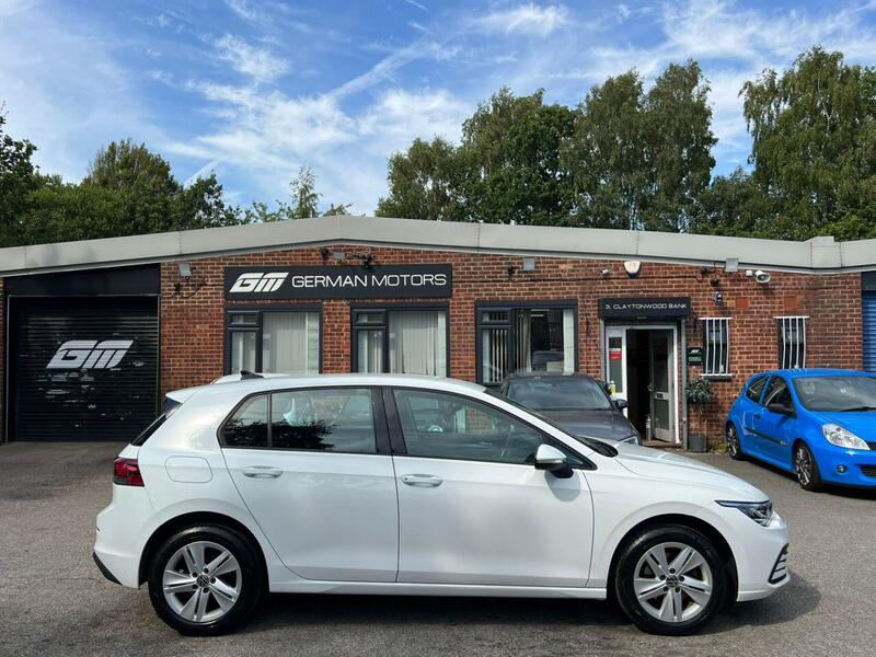 Volkswagen Golf view 4