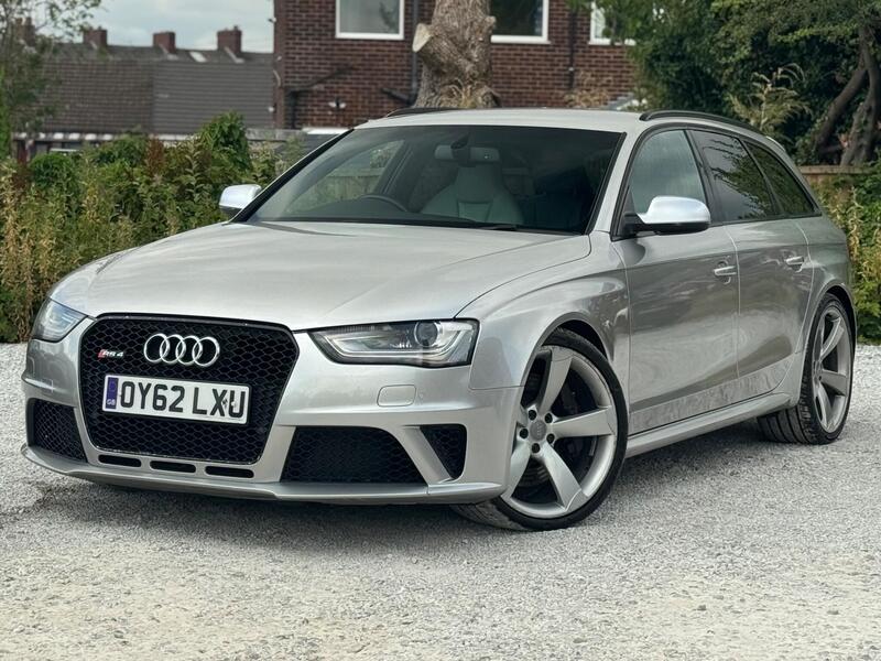 Audi RS4 view 2