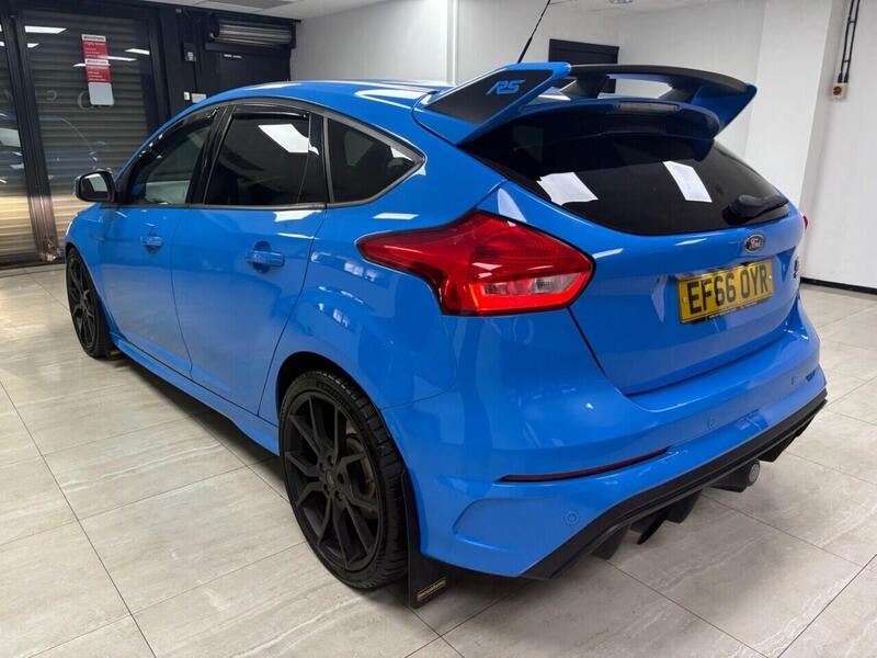 Ford Focus view 5