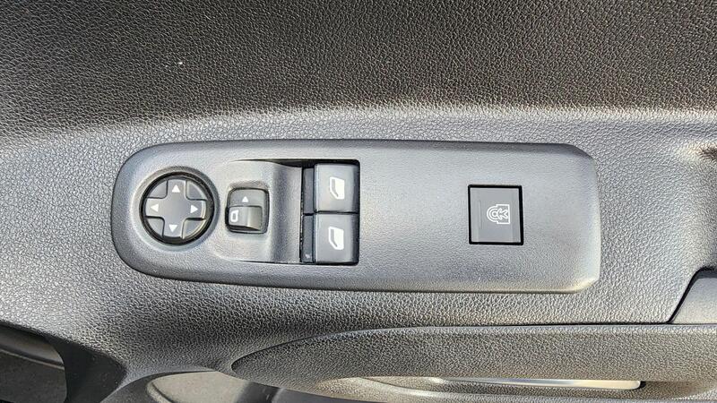 2019 Vauxhall Combo Life — photo 54