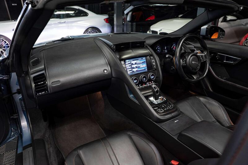 Jaguar F-Type view 4