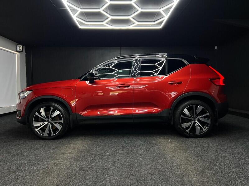 Volvo XC40 view 4