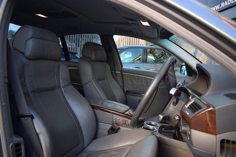 BMW 7 Series view 7