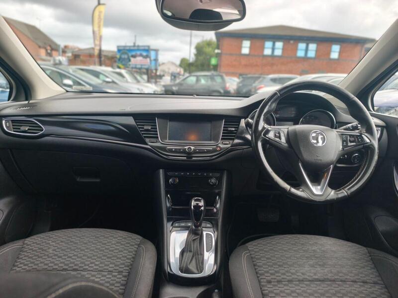 Vauxhall Astra view 3