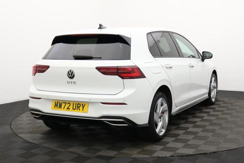 Volkswagen Golf view 4