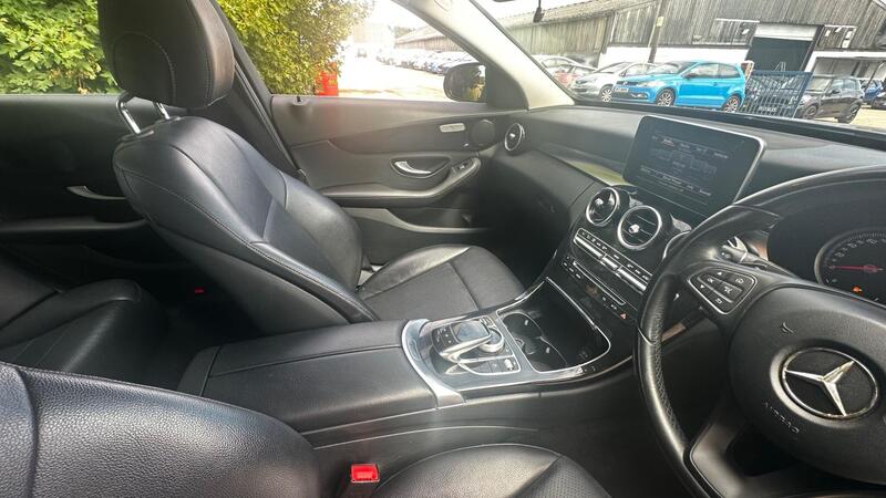 2015 Mercedes-Benz C Class — photo 24
