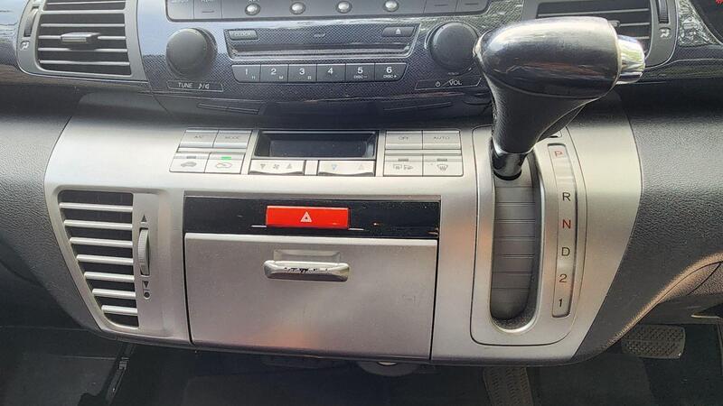 2008 Honda FR-V — photo 23