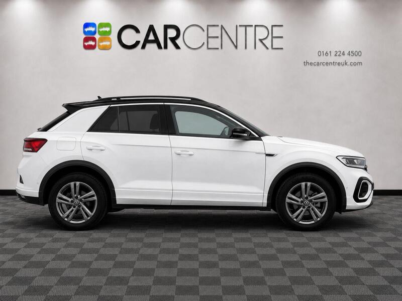 Volkswagen T-Roc view 3