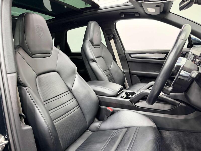 Porsche Cayenne view 2
