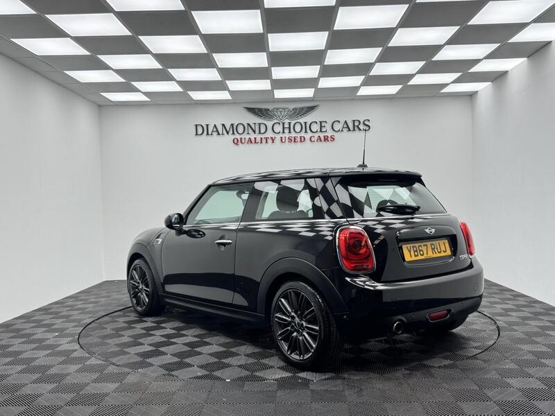 Mini Cooper view 4