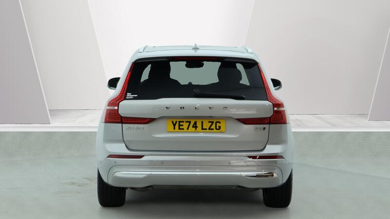 Volvo XC60 view 7