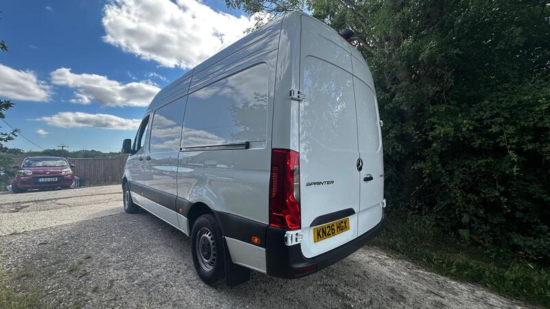 2026 Mercedes-Benz Sprinter — photo 8