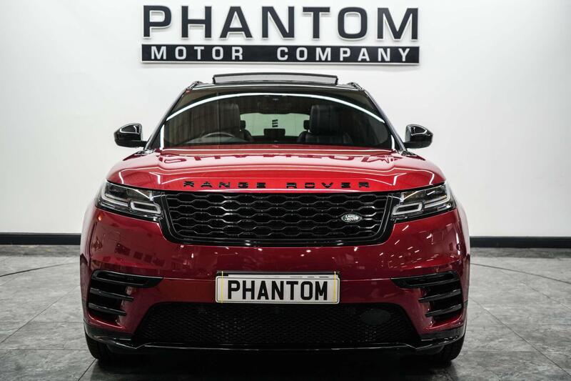 Land Rover Range Rover Velar view 2
