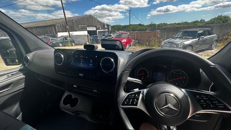 2026 Mercedes-Benz Sprinter — photo 21