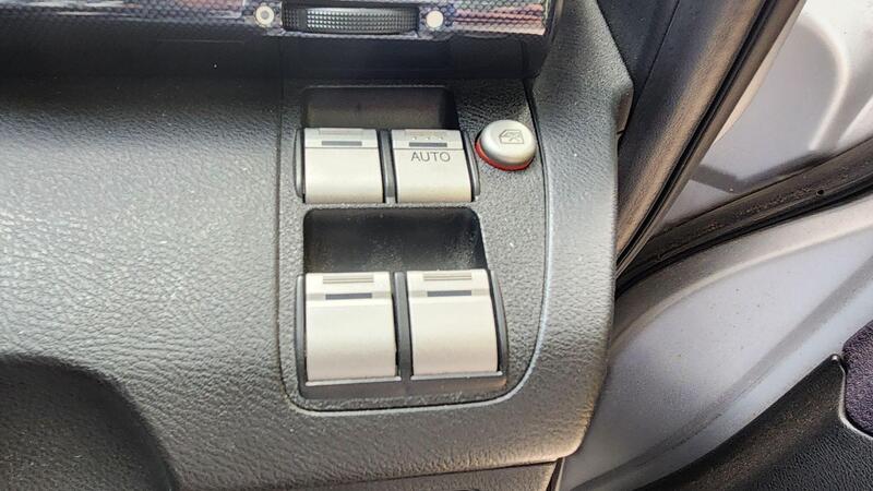 2008 Honda FR-V — photo 25
