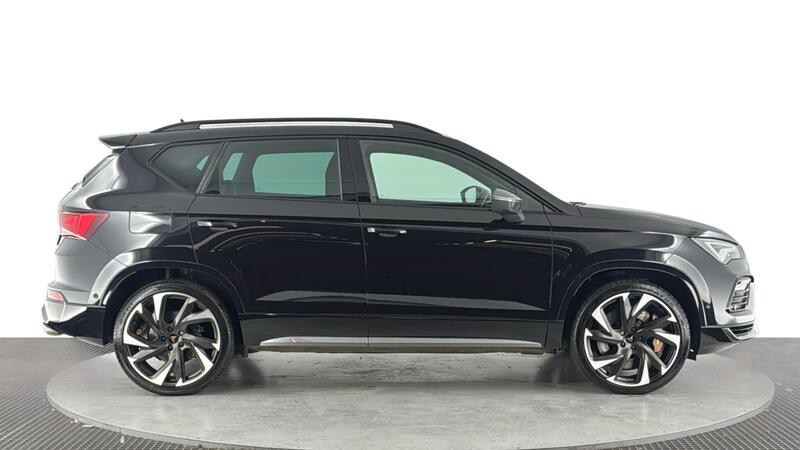 Cupra Ateca view 3