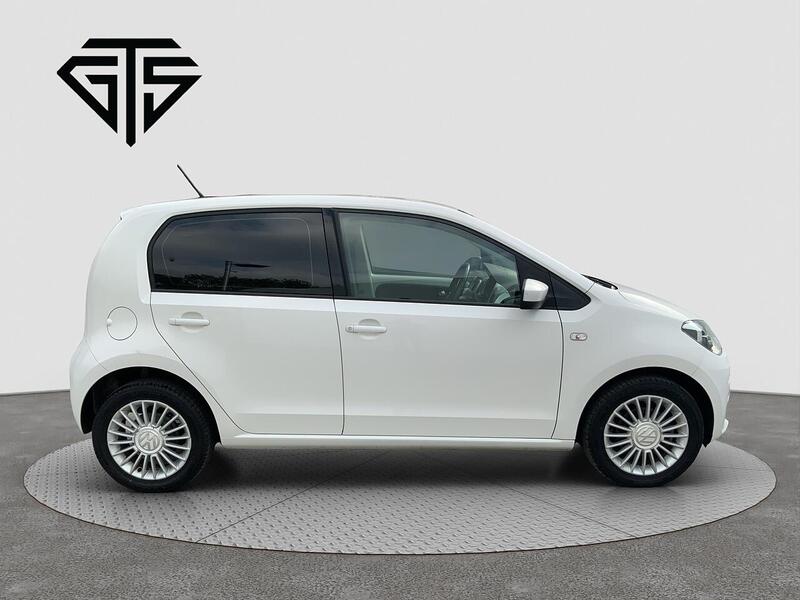 Volkswagen Up! view 2