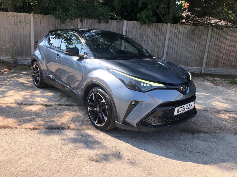 Toyota C-HR view 4