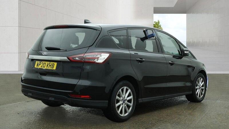 Ford S-Max view 4