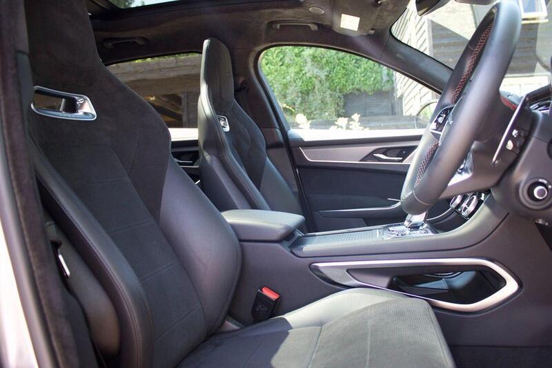Jaguar F-Pace view 6