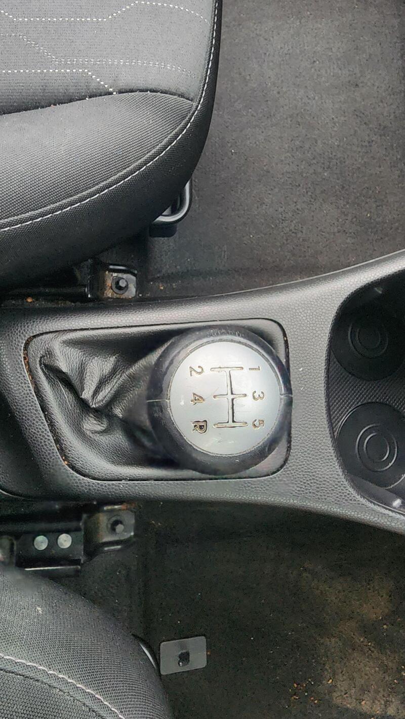 2013 Kia Picanto — photo 34