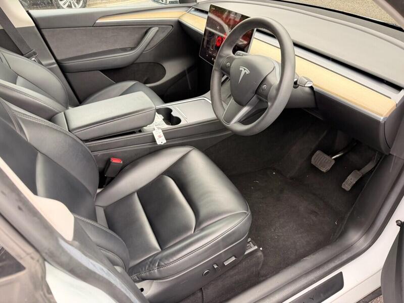 Tesla Model Y view 6