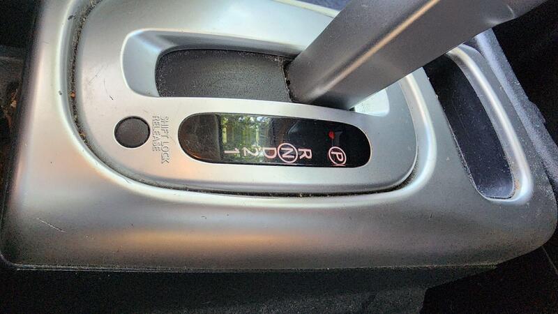 2010 Nissan Note — photo 39