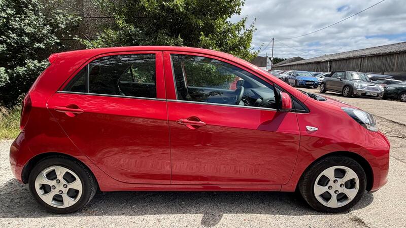 2015 Kia Picanto — photo 7