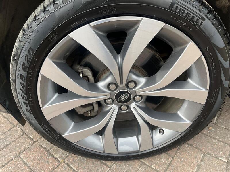 Land Rover Range Rover Evoque view 4