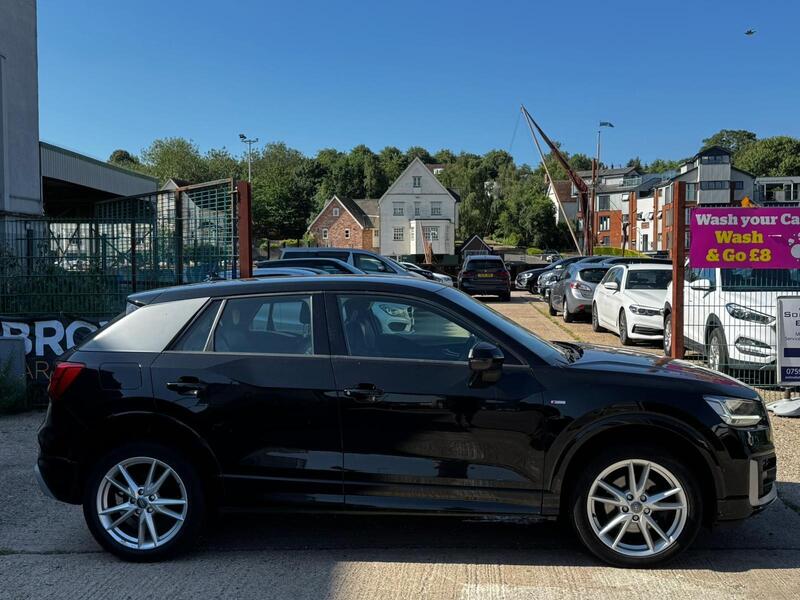 Audi Q2 view 2
