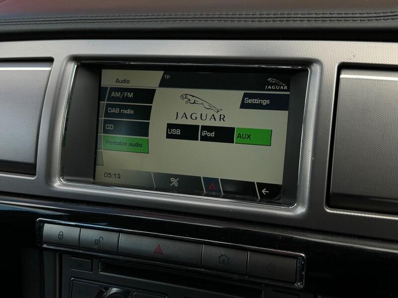 Jaguar XF view 37