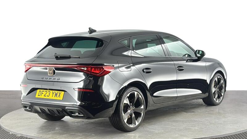 Cupra CUPRA Leon view 4