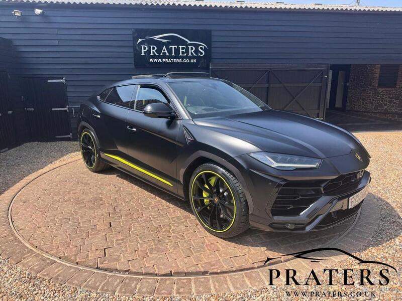 2022 (A reg) Lamborghini Urus in Black for sale