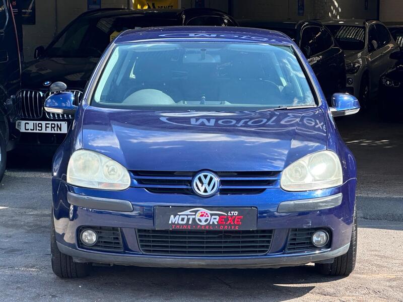 Volkswagen Golf view 3