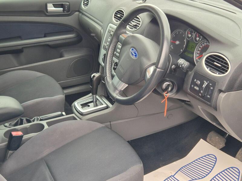 Ford Focus view 7
