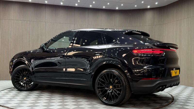 Porsche Cayenne view 2