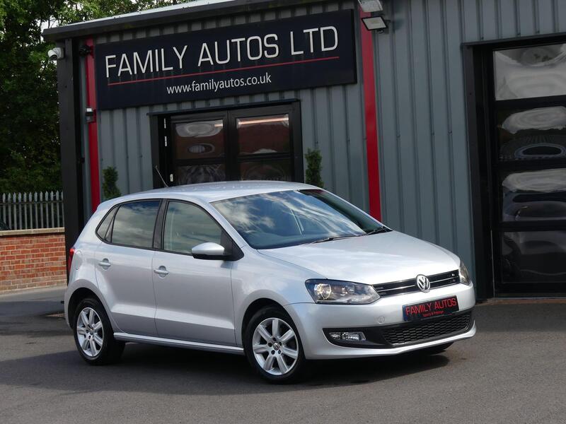 Volkswagen Polo view 2