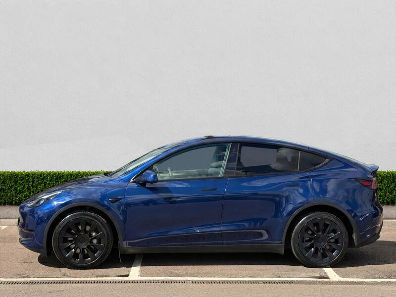 Tesla Model Y view 4