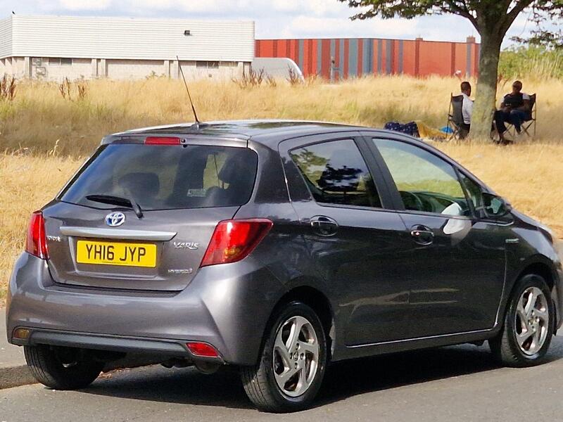 Toyota Yaris view 6