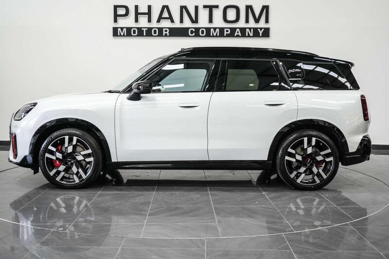 Mini Countryman view 3