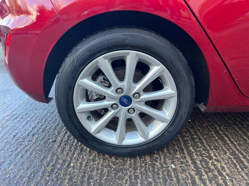 Ford Fiesta view 25