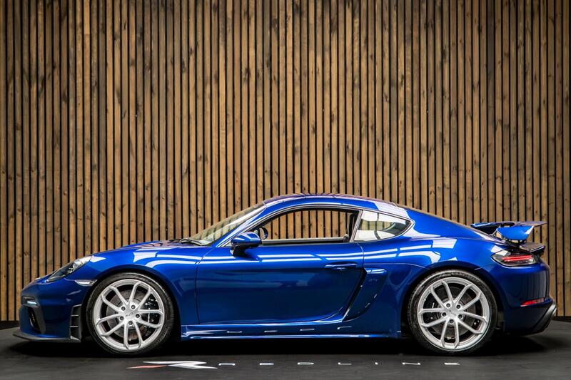 Porsche 718 Cayman view 7