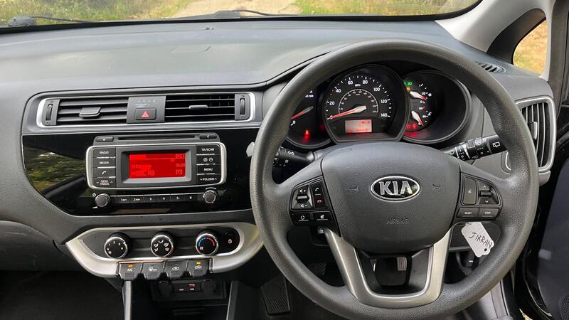 2016 Kia Rio — photo 15