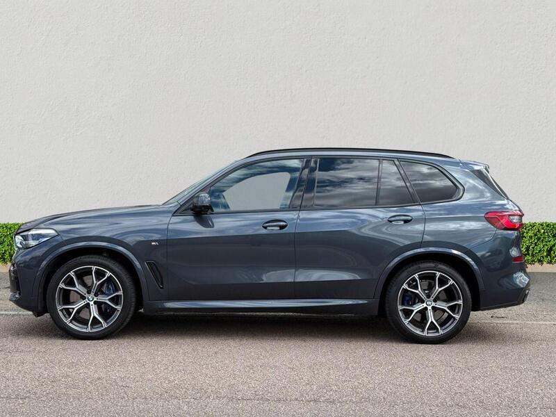BMW X5 view 4