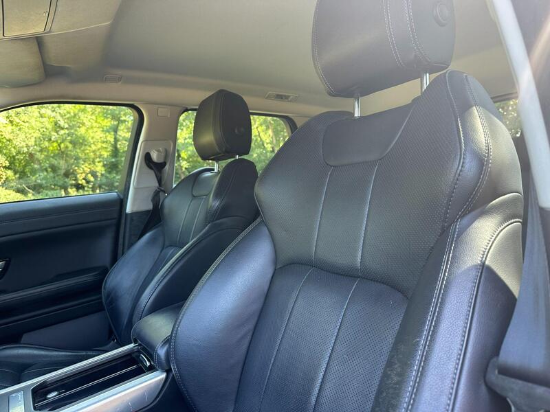 Land Rover Range Rover Evoque view 25