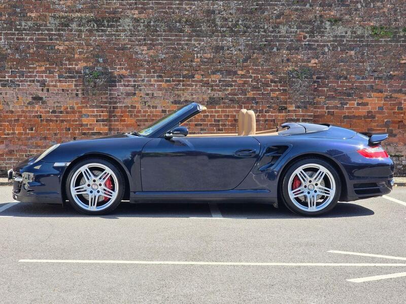Porsche 911 view 2